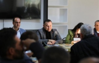 Başkan Yücel Oba Kız Öğrenci Yurdu'nda konaklayan...