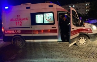 Gazipaşa'da otomobille motosiklet çarpıştı:...