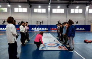 Gazipaşa’da öğrenciler Floor Curling sporuyla...