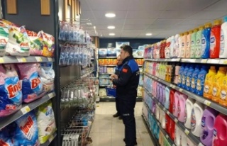 Gazipaşa’da zabıta ekipleri marketleri denetledi