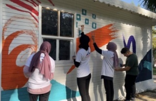 Gençlik Merkezine son dokunuşları gençler yaptı