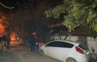Müstakil evin odunluğunda çıkan yangın, mahalleliyi...