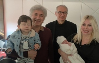 Rahim nakliyle doğan "Ömer ve Özlenen"...