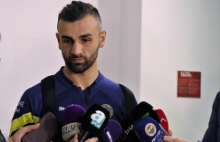 Serdar Dursun: “İlk 11 oynarsam elimden gelen katkıyı...