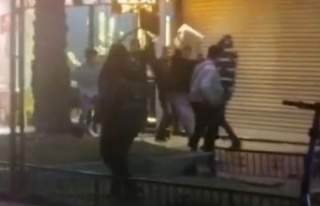 Tartıştıkları gencin kafasında sandalye kırdılar