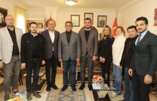 AK Parti Alanya’dan MHP’ye miting teşekkürü