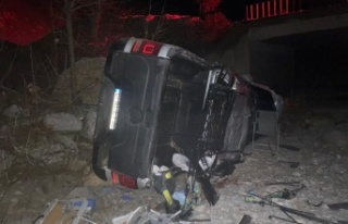 Alanya'da sürücüsünün hakimiyetini kaybettiği...