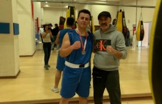 Alanyalı boksörden büyük başarı