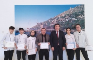 Alanyalı öğrencilerden Prag'a ziyaret