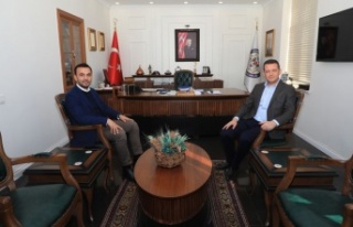 Başkan Toklu'dan Kaymakam Ürkmezer'e tebrik...