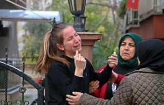 Dedesinin öldüğü haberini alan genç kız gözyaşlarına...