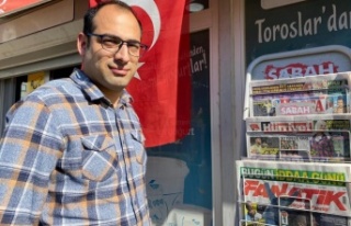 İade gazeteleri arabalarına yükleyip çaldılar