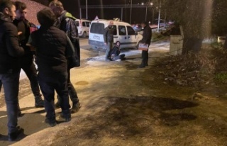 İş yerine silahlı saldırı yapıp, peşlerine...