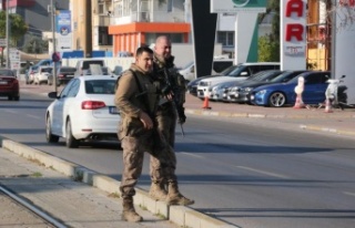 İşten çıkarılınca silahla şantiyeyi bastı,...