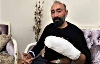 Müşterinin kaldırım taşı ile dehşeti yaşattığı...