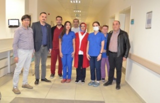 Sağlık çalışanları yeni yıla görevi başında...