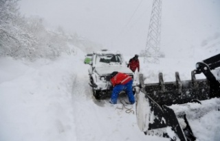 Saklıkent ve Feslikan yaylalarında kar geçit vermedi