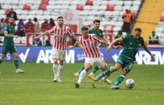 Spor Toto Süper Lig: FTA Antalyaspor: 2 - Giresunspor:...