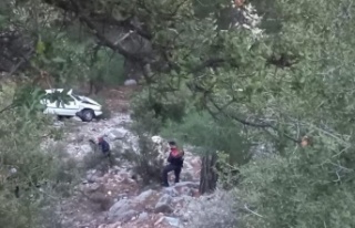 Antalya'da otomobil şarampole uçtu: 1 ölü,...