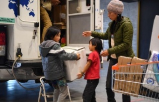 Japon aileden depremzedelere yardım