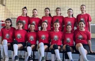 Alanya MASK Midi Kız Voleybol Takımı Türkiye Şampiyonası'na...