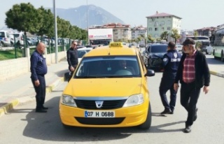 Alanya’da halk otobüsleri ve taksiler denetlendi