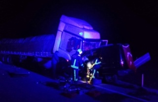 Asker eğlencesi dönüşü kazada hayatını kaybetti