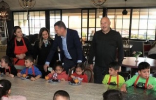 Depremzede çocuklar için pizza yapma etkinliği...