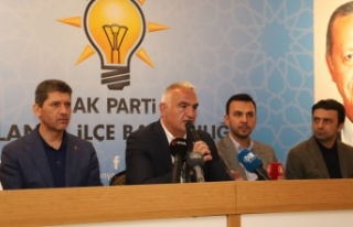 Bakan Ersoy'dan Alanya Ak Parti'ye ziyaret