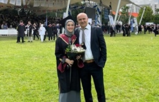 Cumhuriyet’in ilk tıp fakültesinden mezun oldu