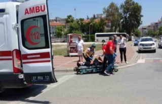 Otomobil ile motosiklet çarpıştı: 1 yaralı