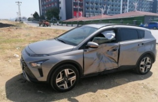 Alanya'dan çaldıkları motosikletle kaza yapıp...