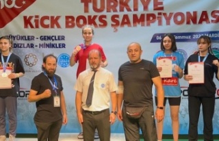 Azra Uyar, Alanya'nın gururu oldu