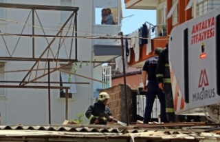 Boşaltılan iş yerindeki kaynak çalışması yangın...