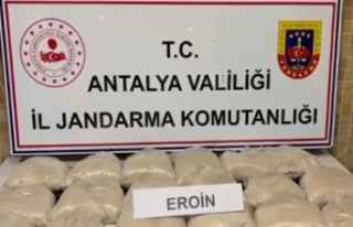 Jandarmadan 'çat' kapı uyuşturucu operasyonu:...