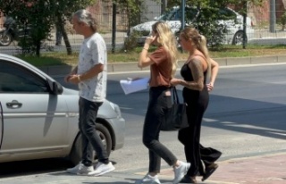 Alanya’da sokakta cinsel ilişkiye giren kadın...