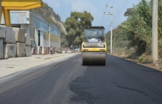 Demirtaş Grup Yolu’na sıcak asfalt