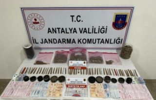 Jandarma ekipleri uyuşturucu satıcısını kıskıvrak...
