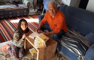 Mücadele ettiği hastalığa aldırmadan kitabını...