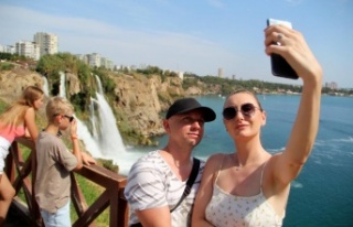 Antalya'nın dünyaca ünlü şelalesinin sonbahar...