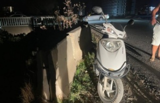 Bariyerlere çarpan alkollü motosiklet sürücüsü...