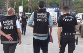 Hava, kara ve deniz destekli eş zamanlı uyuşturucu...