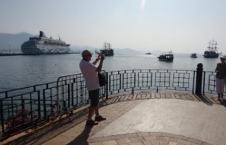 İsrailli turistler lüks kruvaziyerle Alanya'ya...