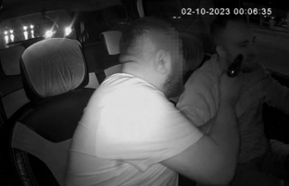 Tabancalı saldırgan taksi sürücüsüne dehşet...