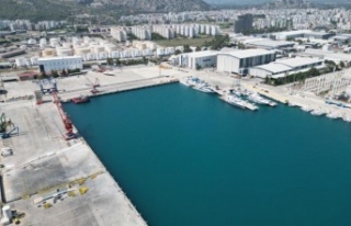 Antalya Serbest Bölgesi'nin yıl sonu ticaret...