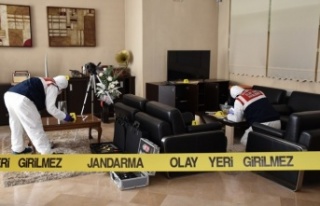 Alanya'da otel odasında ölü bulundu