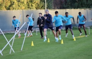 Alanyaspor, Antalyaspor maçı hazırlıklarına başladı