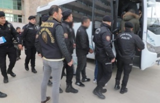 Arama kaydı bulunan 98 şahıs yakalandı