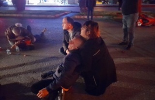 Motosikletin çarptığı Alman uyruklu kadın ve...