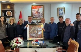 Yenialp görevini Özdemir’e devretti